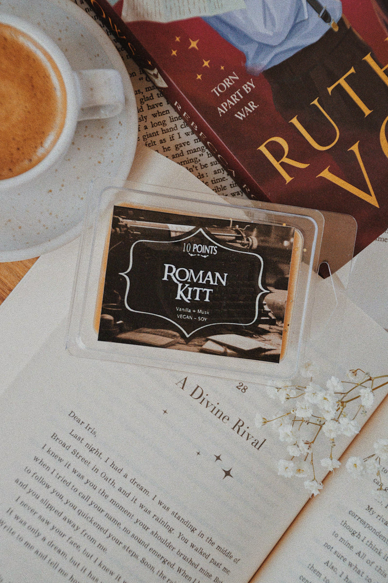 ROMAN KITT - Soy Candle - Scent: Vanilla + Musk – Ten Points