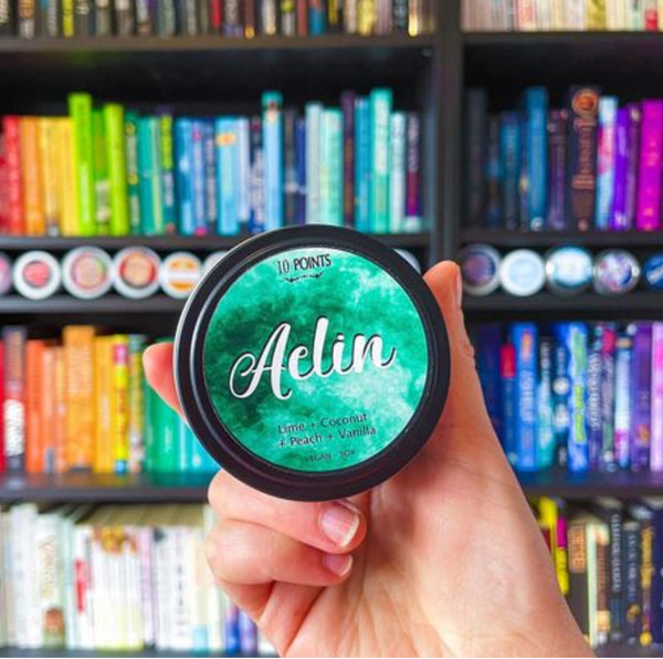Aelin - Book Inspired Soy Candle Scent Notes: Lime, Coconut, Peach & Vanilla