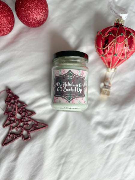 MY HOLIDAYS ARE ALL BOOKED UP -  Christmas Inspired soy candle [ Scent: Peaches & Cream]