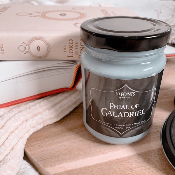 Phial of Galadriel - LOTR Soy Candle Scent Notes: Peach Nectar, Coconut Milk & Maple Sugar