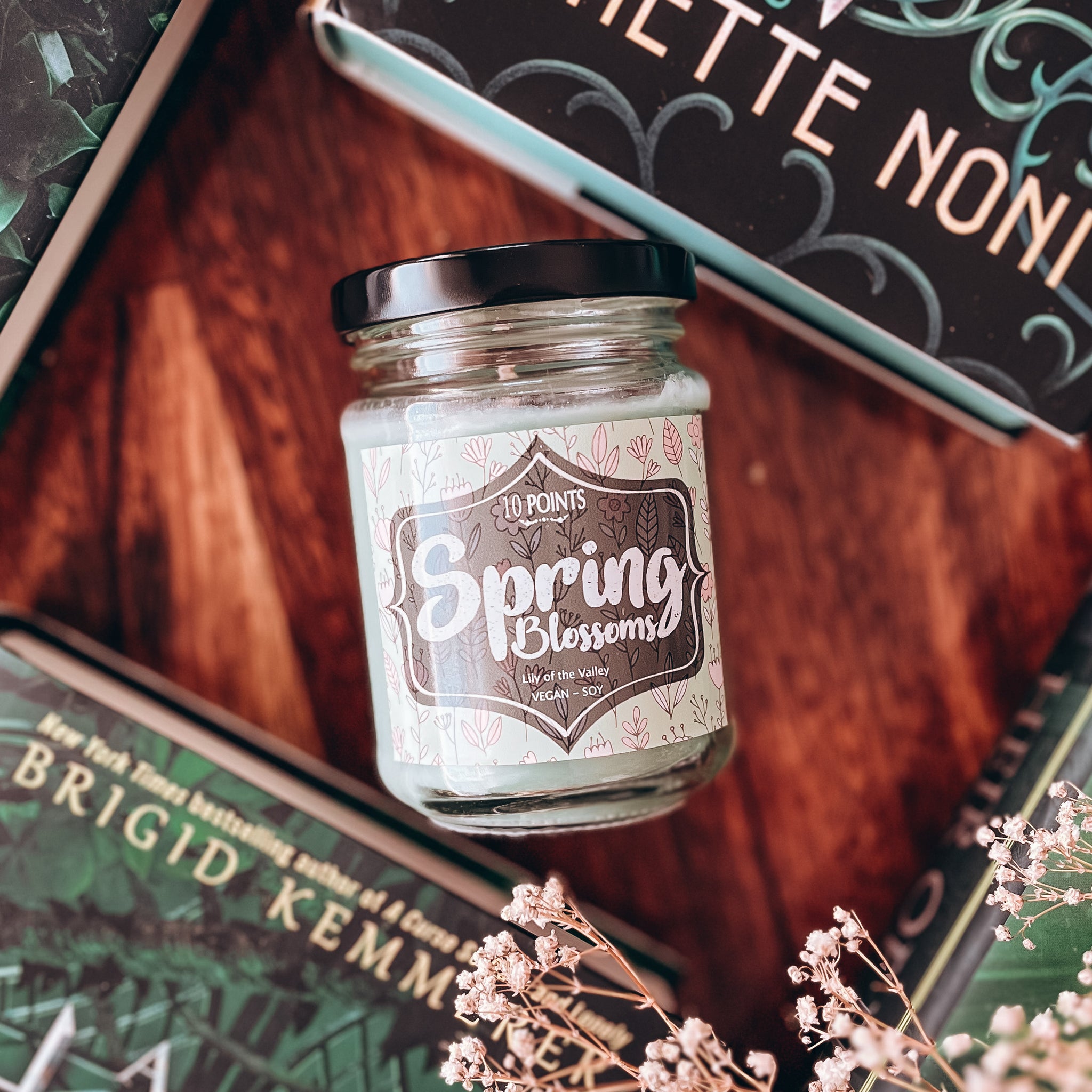 Spring Blossom -  Soy Candle Scent Notes: Lily of the Valley