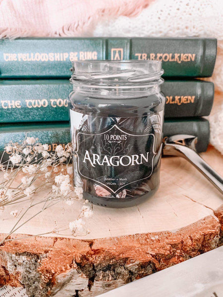 Aragorn LOTR Soy Candle Scent Notes: Leather n Musk