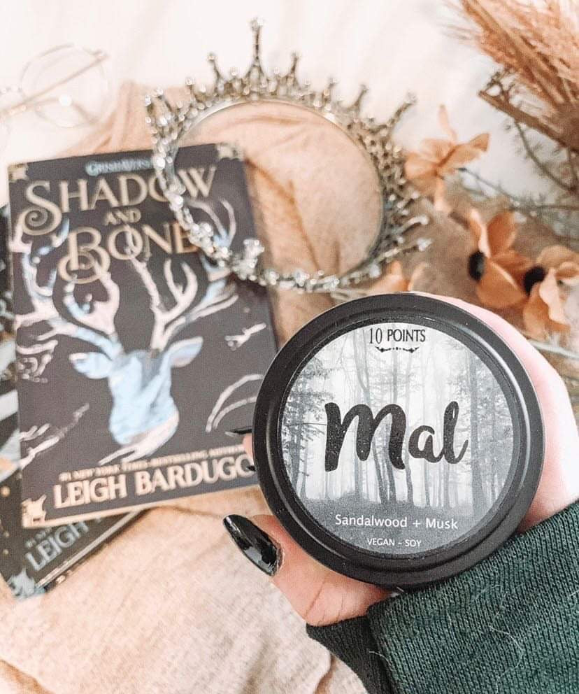 Mal Soy Candle Scent Notes: Sandalwood n Musk