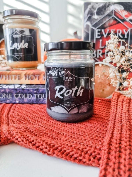 Roth - The Dark Elements Inspired Soy Candle Scent Notes: Musk
