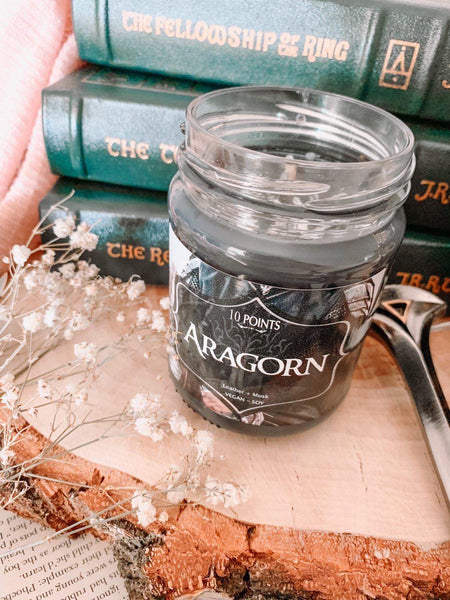 Aragorn LOTR Soy Candle Scent Notes: Leather n Musk