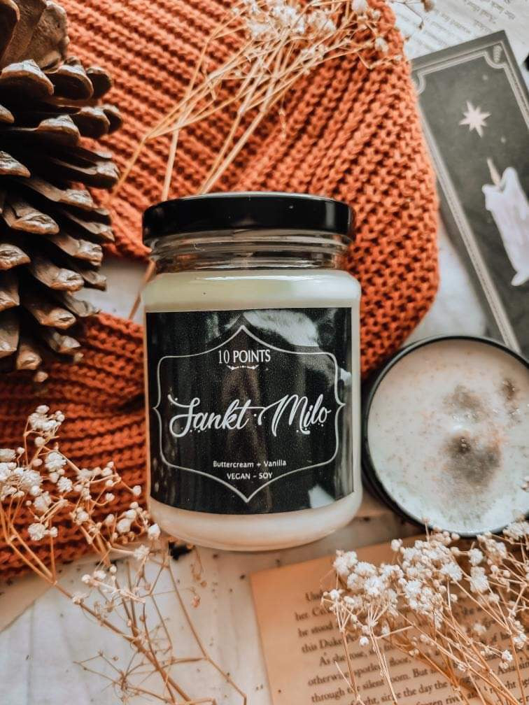 Sankt Milo soy candle Scent Notes: Buttercream n Vanilla