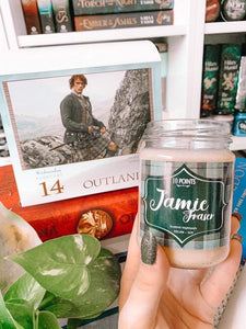Jamie Fraser -Soy Candle Scent Notes: Mango,Papaya,Strawberry,Peppermint,Coconut & Vanilla