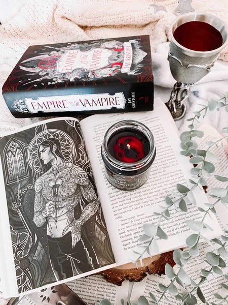 The Last Silversaint  soy candle Scent Notes: Black Musk n Pear